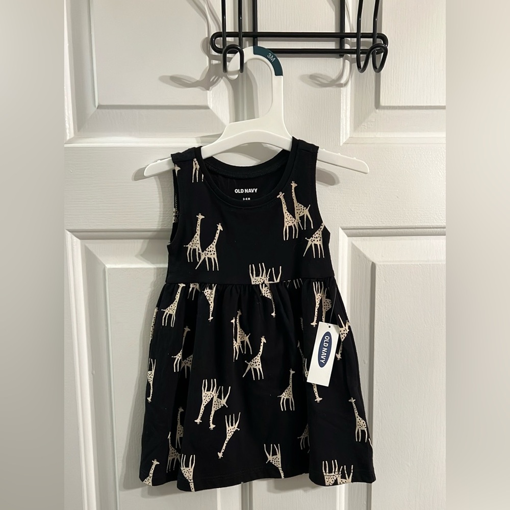 Old Navy Dress 🦒